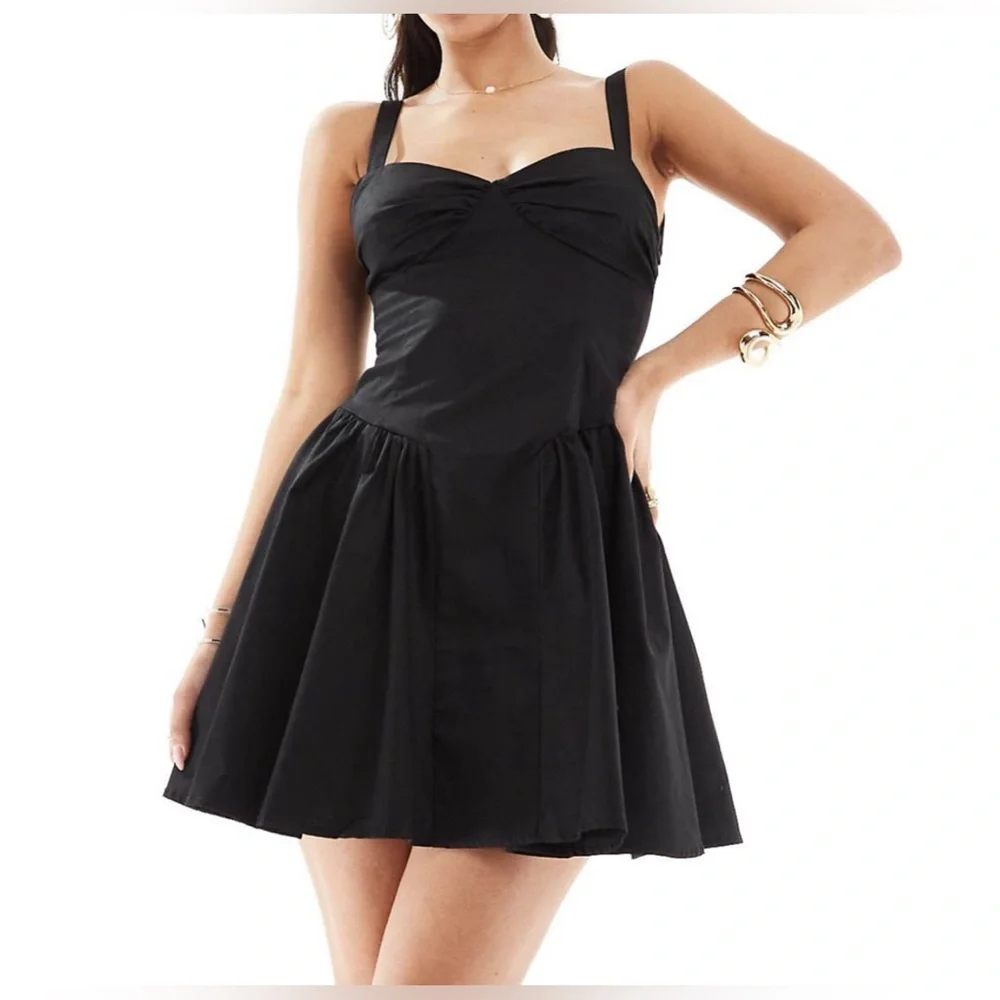 ASOS KAIIA NECKLINE SKATER MINI DRESS. US 4 - Picture 2 of 6